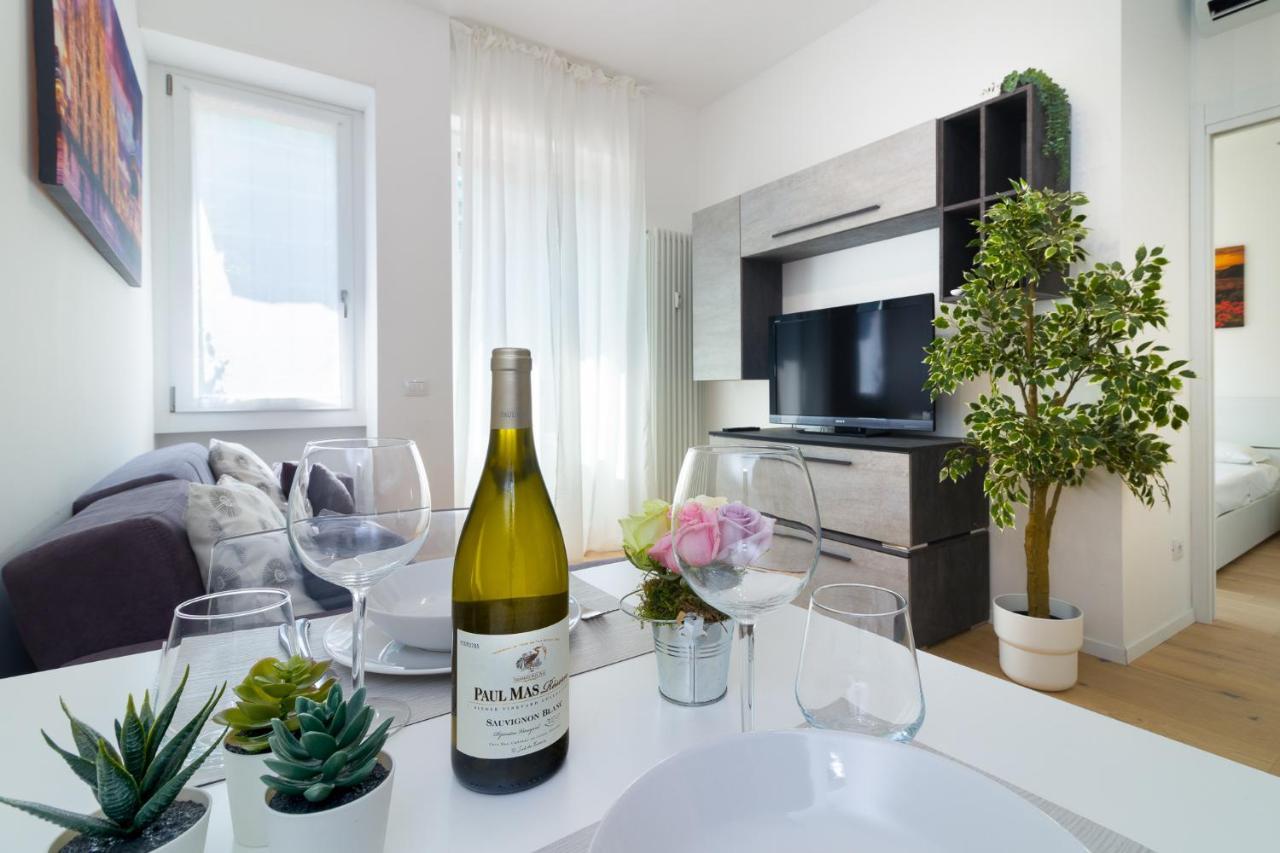 Apartamento Bright Terrace In Milano Exterior foto